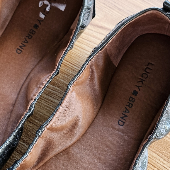 Lucky Brand Women's Green Shimmering Flats Size 11 - Picture 4 of 7